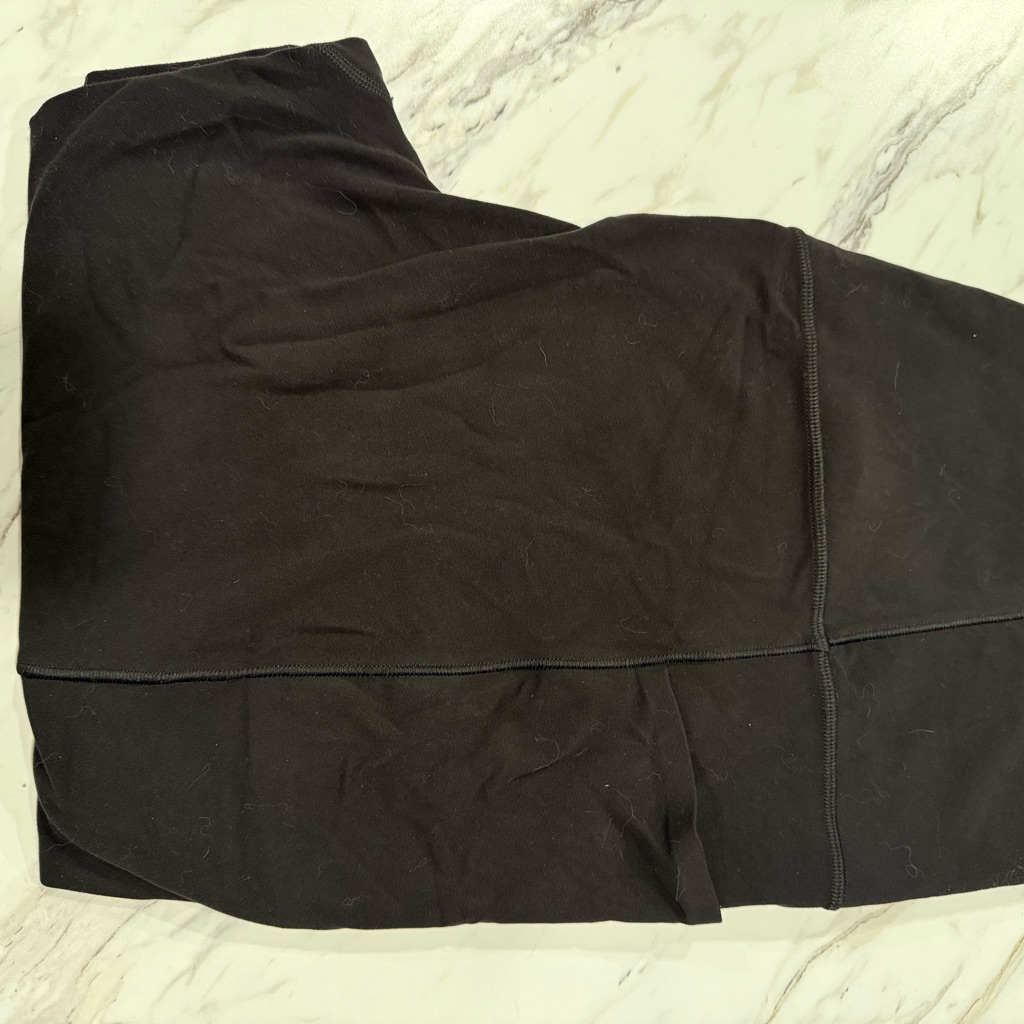 Athleta Black Salutation Stash 7/8 Leggings With Pockets